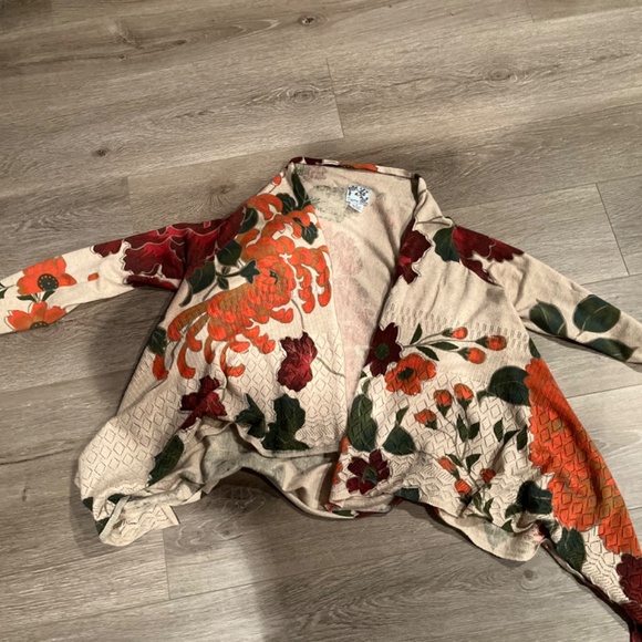 Cardigan - Picture 3 of 4